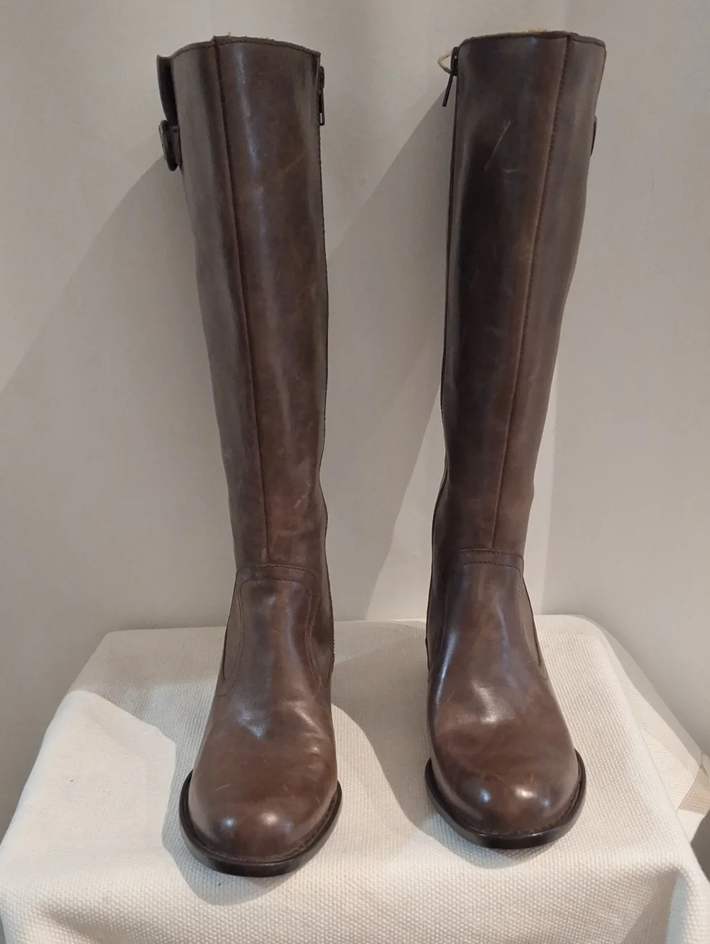 Born Harding Brown Leather Knee-High Boots - Classic Riding Style